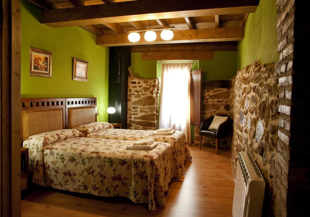 Casa Rural Arbequina, Refugio De Primavera Casas del Monte Room photo